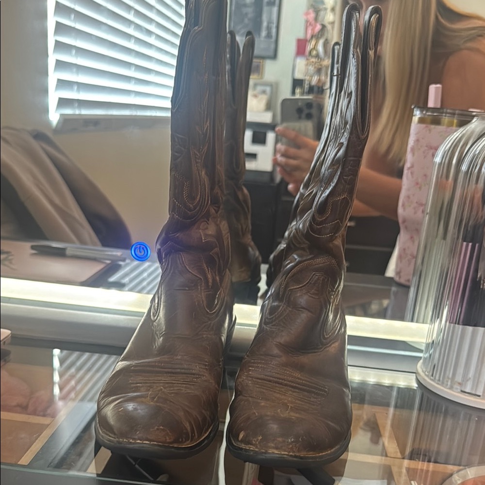 Ariana Grande Brown Heeled Boots